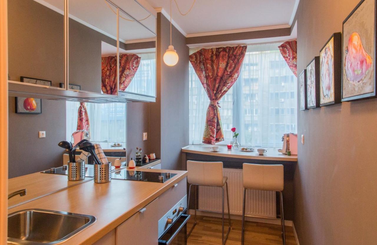Spacious Downtown Apartment - Old Town Bucharest Exterior photo